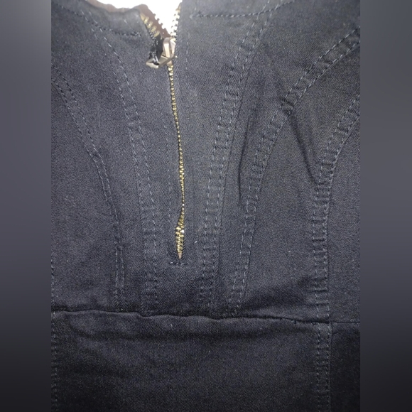 Utcoco Collection Black Dress - Picture 4 of 5